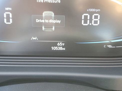 Certified 2023 Hyundai Venue Limited FWD image 24