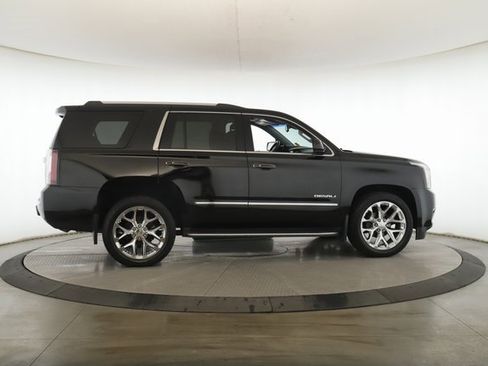Used 2016 GMC Yukon Denali w/ Open Road Package image 6