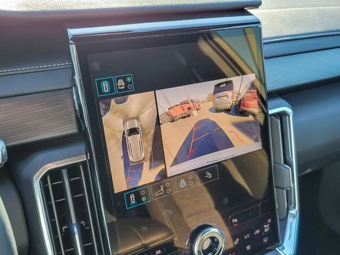 Certified 2025 GMC Acadia Elevation image 15