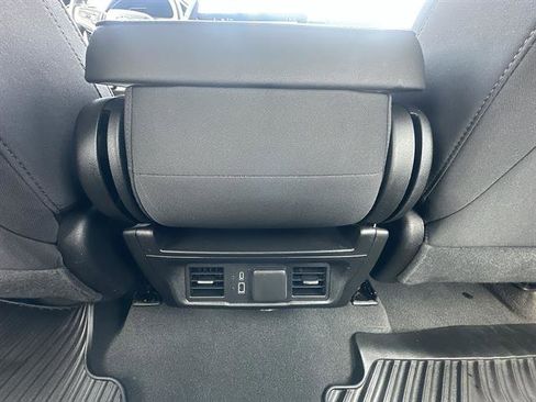 Certified 2024 Chevrolet Silverado 1500 LT AWD/4WD image 22