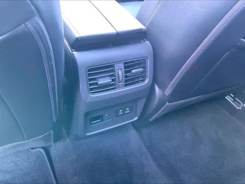 Used 2023 Nissan Rogue SL w/ SL Premium Package image 28