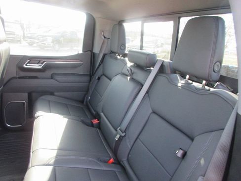 New 2026 GMC Sierra 1500 SLT w/ SLT Premium Plus Package AWD/4WD image 14