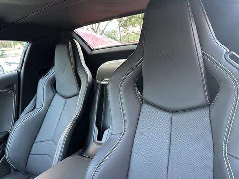 Used 2024 Chevrolet Corvette Stingray Convertible w/ 1LT image 25