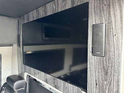 Used 2016 Mercedes-Benz Sprinter 3500 image 39