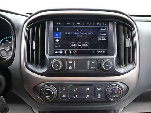 Used 2022 Chevrolet Colorado Z71 w/ Safety Package image 17