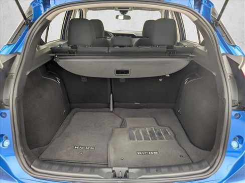 Used 2024 Nissan Kicks S FWD image 6