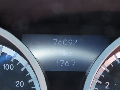 Used 2009 Mercedes-Benz SLK 300 image 19