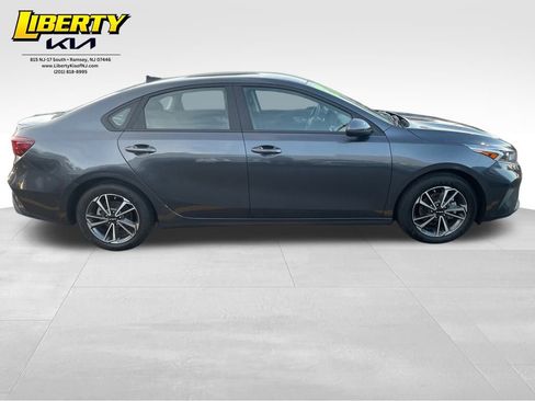 Used 2023 Kia Forte LXS image 8
