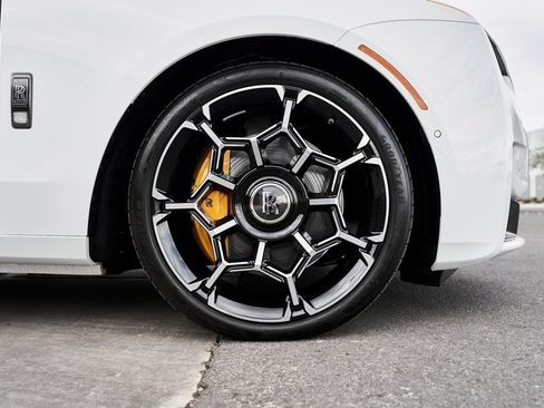 Used 2025 Rolls-Royce Ghost Black Badge image 14