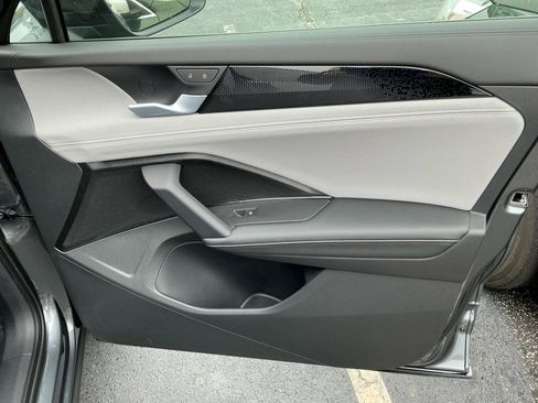 New 2026 Volkswagen Tiguan SE R-Line image 30