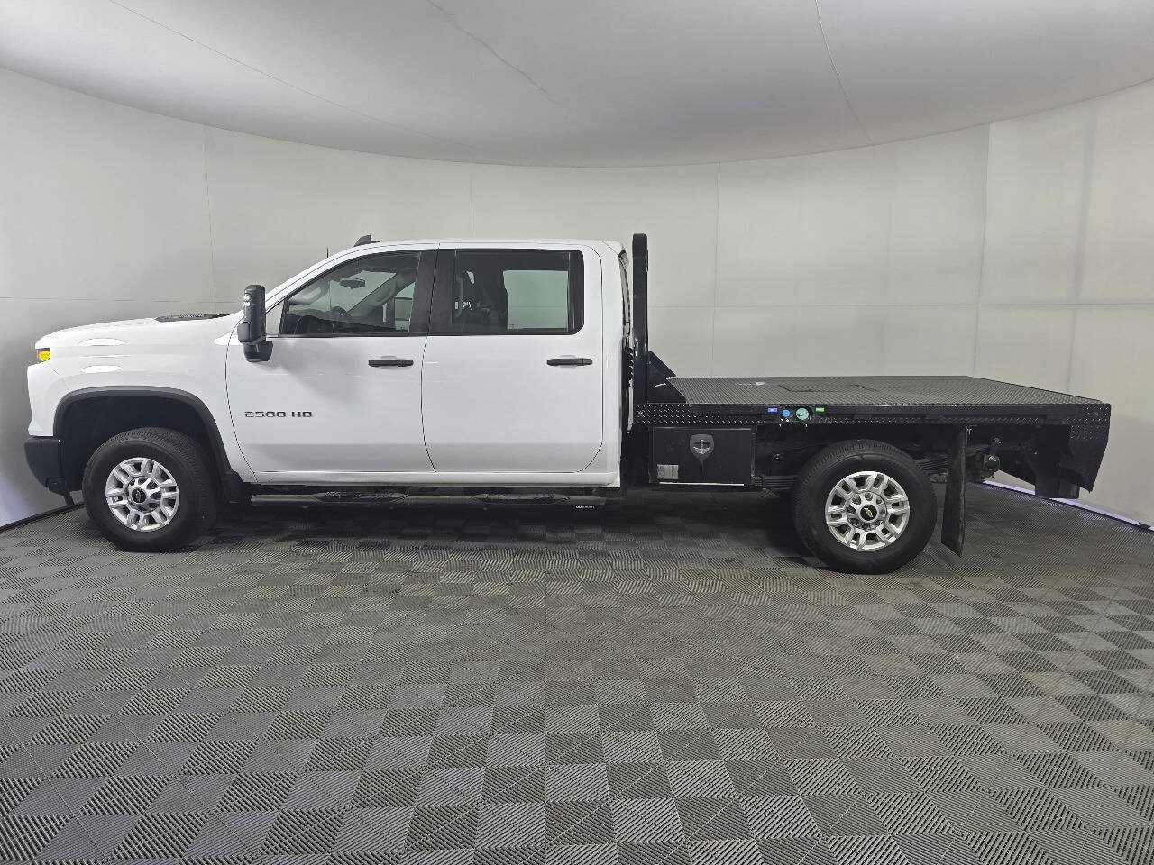 Used 2024 Chevrolet Silverado 2500 W/T w/ WT Fleet Convenience Package AWD/4WD image 6