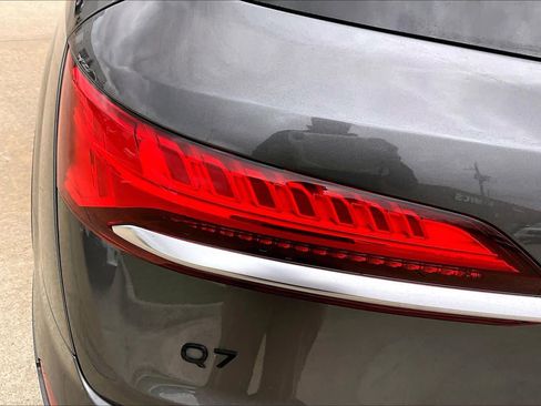 Used 2025 Audi Q7 Premium Plus image 29