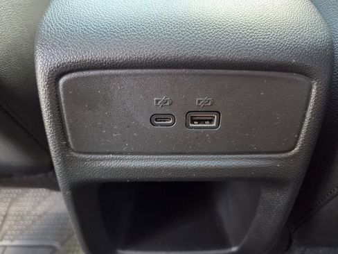 Certified 2024 Chevrolet Trax RS w/ Sunroof Package FWD image 13