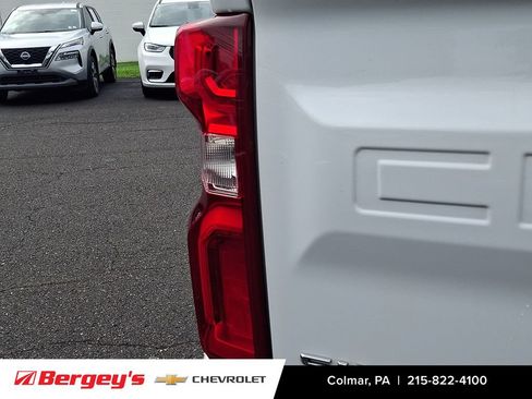 Certified 2020 Chevrolet Silverado 1500 Custom w/ Custom Value Package AWD/4WD image 29