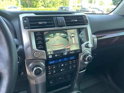 Used 2024 Toyota 4Runner Limited AWD/4WD image 24
