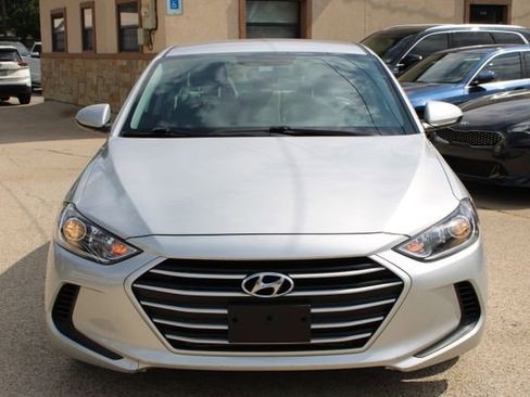 Used 2018 Hyundai Elantra SEL FWD image 8