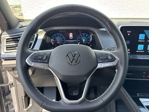 New 2026 Volkswagen Atlas Cross Sport SE AWD/4WD image 17