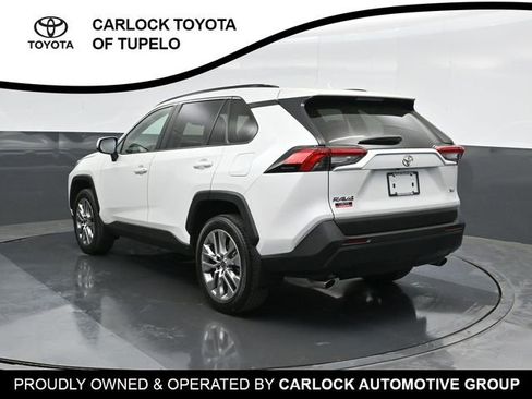 Used 2023 Toyota RAV4 XLE Premium image 10