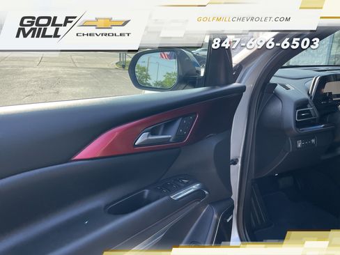 Used 2026 Chevrolet Traverse RS AWD/4WD image 14