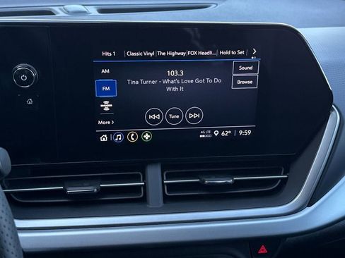 New 2026 Chevrolet Trax RS image 18