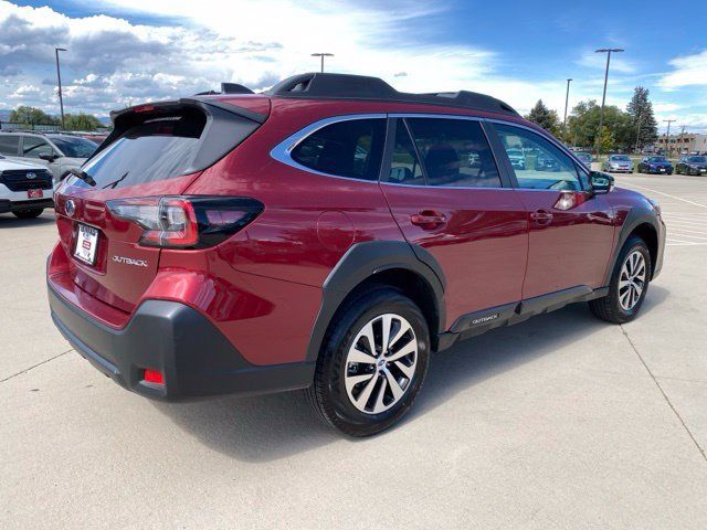 Used 2025 Subaru Outback Premium AWD/4WD image 5