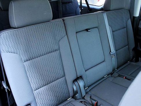 Used 2017 GMC Yukon XL SLE w/ SLE Value Package image 22