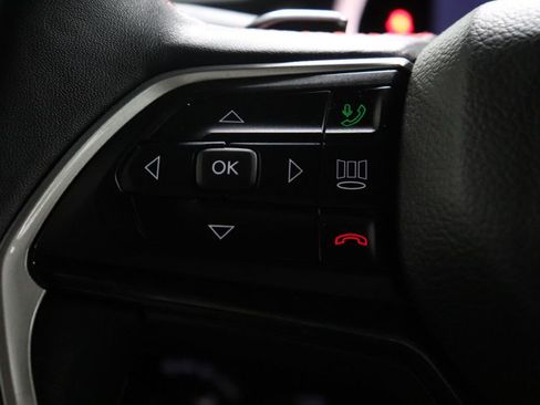 Used 2022 Jeep Grand Cherokee Trailhawk image 12