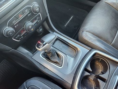 Used 2017 Dodge Charger SXT w/ Plus Group image 18