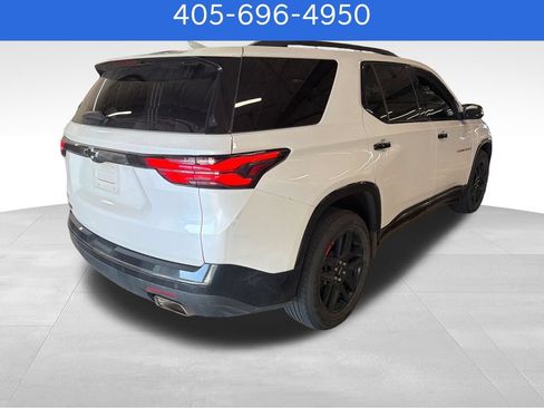 Used 2022 Chevrolet Traverse Premier w/ Redline Edition FWD image 4