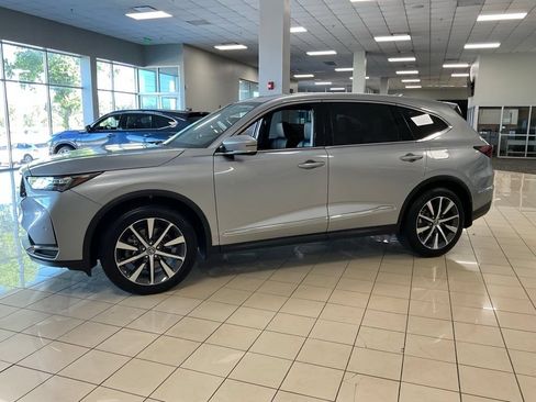 Certified 2026 Acura MDX w/ Technology Package AWD/4WD image 4