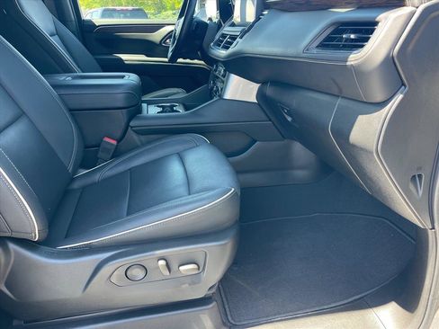 Used 2023 Chevrolet Tahoe Premier w/ Advanced Technology Package AWD/4WD image 29