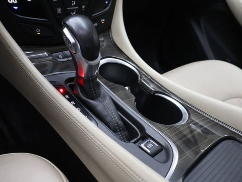 Used 2019 Buick Envision Essence FWD image 28