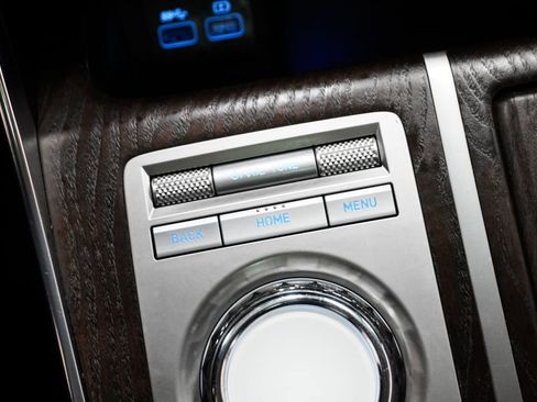 Used 2023 Genesis GV80 3.5T w/ Advanced Package image 30