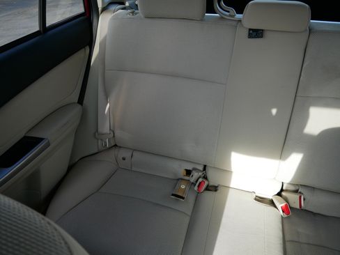 Used 2015 Subaru Crosstrek 2.0i Premium image 12