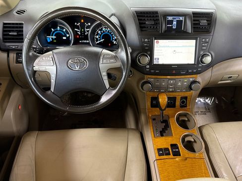 Used 2010 Toyota Highlander Limited image 29