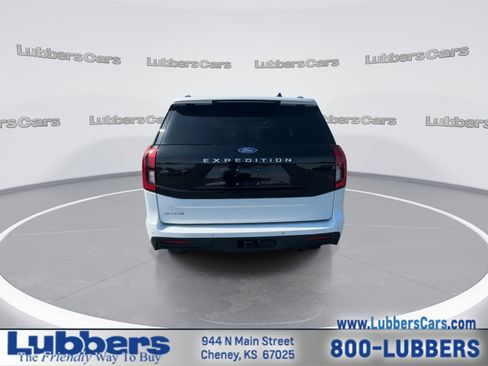 Used 2025 Ford Expedition Active AWD/4WD image 7