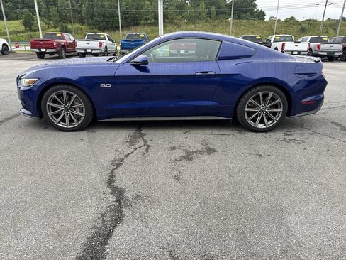 Used 2016 Ford Mustang GT Premium RWD image 3