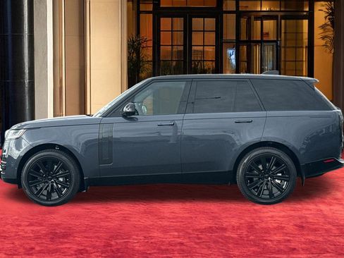New 2026 Land Rover Range Rover SE image 3