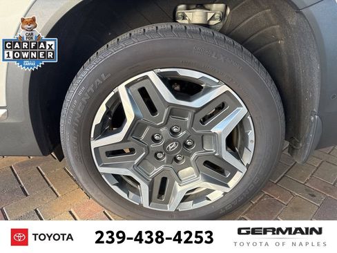 Used 2023 Hyundai Santa Fe Limited image 13