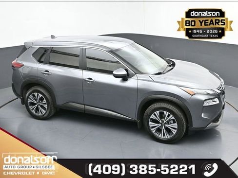 Used 2023 Nissan Rogue SV image 18