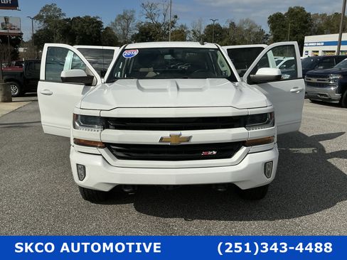 Used 2018 Chevrolet Silverado 1500 LT w/ All Star Edition AWD/4WD image 30