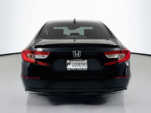 Used 2018 Honda Accord EX image 5