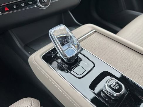 New 2026 Volvo XC90 T8 Ultra w/ Protection Package Premier image 14