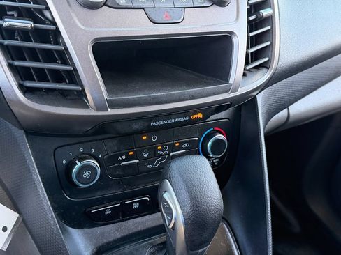 Used 2021 Ford Transit Connect XL FWD image 19