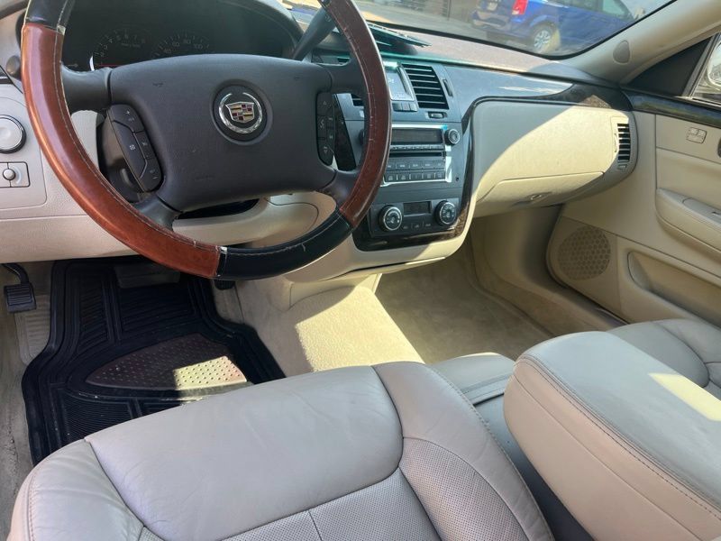 Used 2011 Cadillac DTS FWD image 12