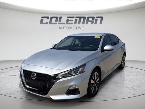 Used 2021 Nissan Altima 2.5 SV FWD image 1