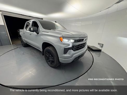 Used 2025 Chevrolet Silverado 1500 RST w/ Convenience Package II image 8