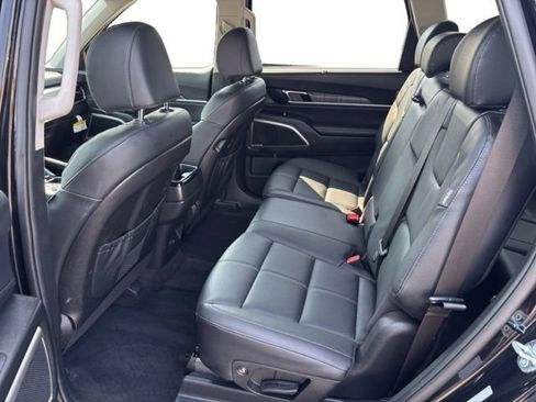 Certified 2025 Kia Telluride EX AWD/4WD image 12