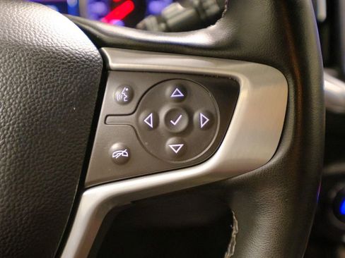 Used 2024 GMC Terrain SLT image 36