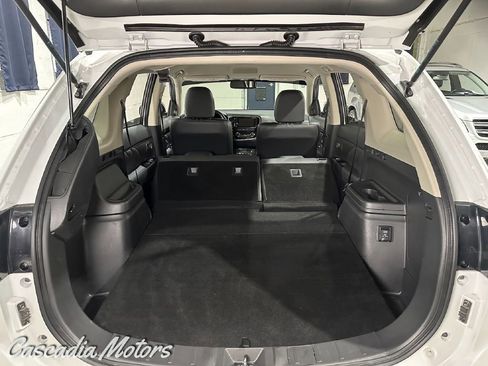Used 2018 Mitsubishi Outlander SEL AWD/4WD image 11